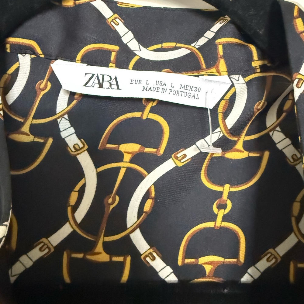 Stylish Black and Gold Chain Print Dress (babydoll style) - Picture 2 of 2